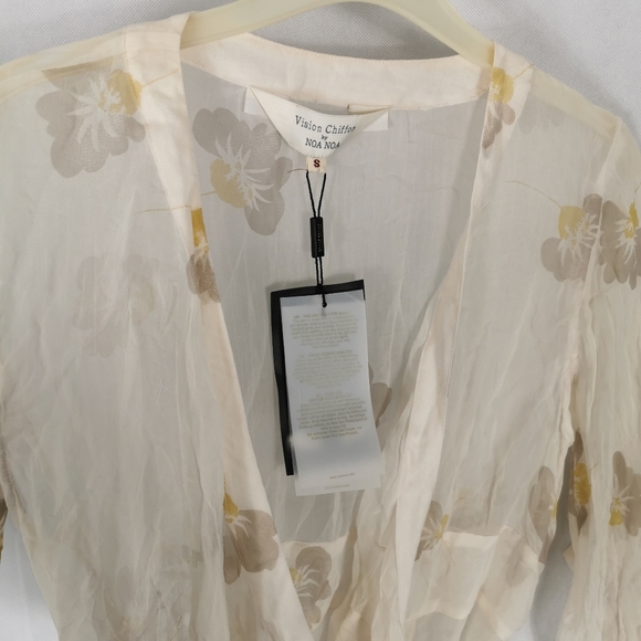 NOA NOA Chiffon Blouse Sheer Wrap Kimono Sleeves Open Underarm Size S 8 10 - Picture 3 of 7